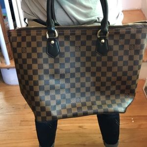 Louis Vuitton alma top handle bag